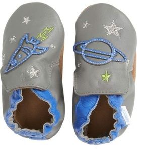 Robeez crib shoes